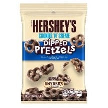 PEG BAG HERSHEY'S DIPPED PRETZELS COOKIES N CREME